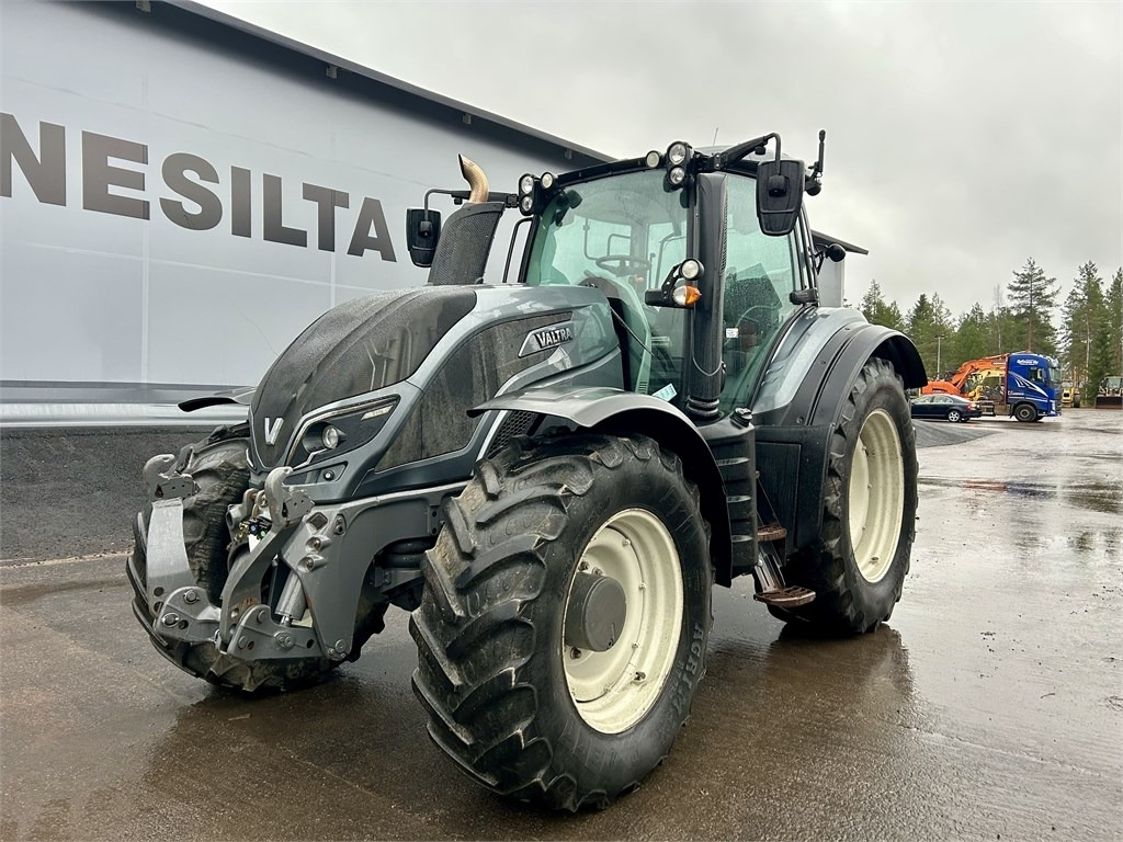 Valtra MYYTY! SOLD! T174 ACTIVE - Трактор: фото 1 Valtra MYYTY! SOLD! T174 ACTIVE - Трактор: фото 1