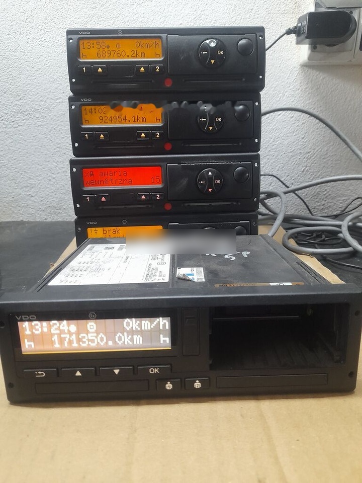 DAF XF 106 2136958 DAF XF 106 truck - Тахограф для Грузовиков: фото 1 DAF XF 106 2136958 DAF XF 106 truck - Тахограф для Грузовиков: фото 1