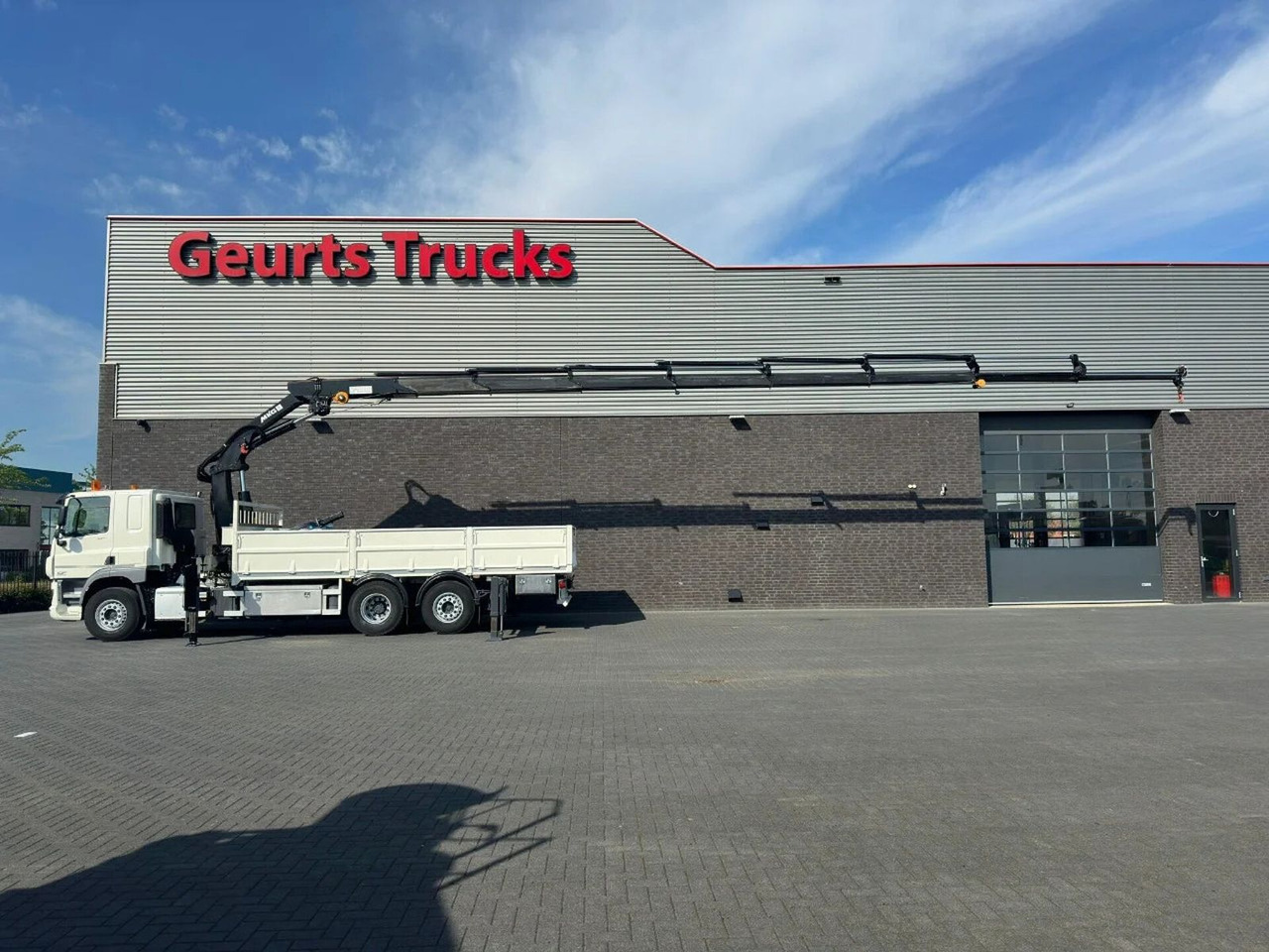 DAF CF 330 6X2 MKG HLK 341 SHP A8 KRAAN/KRAN/CANE/GR - Автоманипулятор: фото 1 DAF CF 330 6X2 MKG HLK 341 SHP A8 KRAAN/KRAN/CANE/GR - Автоманипулятор: фото 1