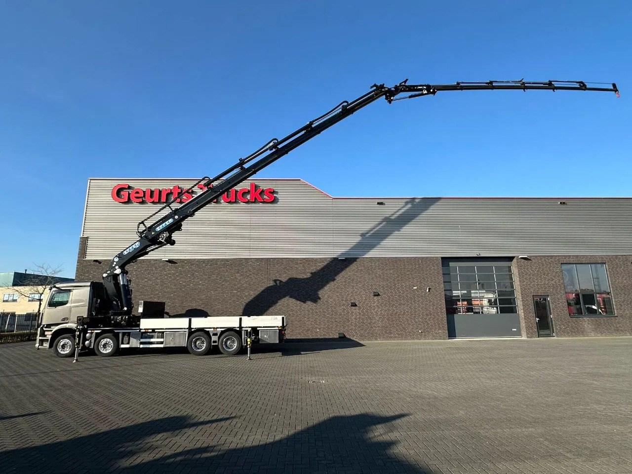 Mercedes-Benz Arocs 3753 L 8X4 + EFFER 955/6S + JIB 6S LIER LI - Автоманипулятор: фото 1 Mercedes-Benz Arocs 3753 L 8X4 + EFFER 955/6S + JIB 6S LIER LI - Автоманипулятор: фото 1