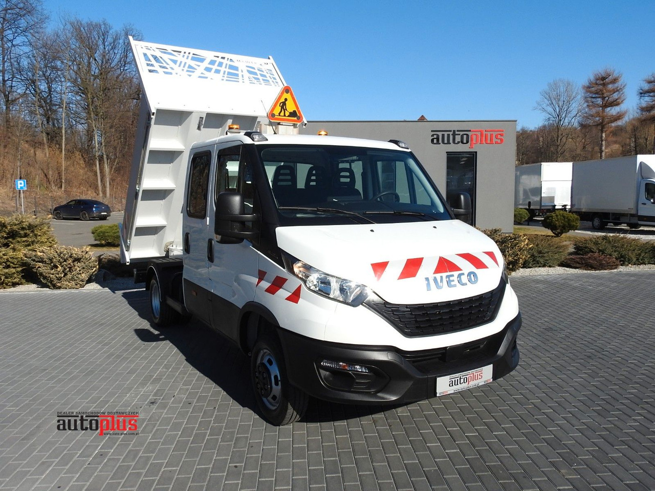 Iveco DAILY 35C14 KIPPER DOPPELKABINE DOKA 6 SITZE - Малотоннажный самосвал, Грузопассажирский фургон: фото 1 Iveco DAILY 35C14 KIPPER DOPPELKABINE DOKA 6 SITZE - Малотоннажный самосвал, Грузопассажирский фургон: фото 1