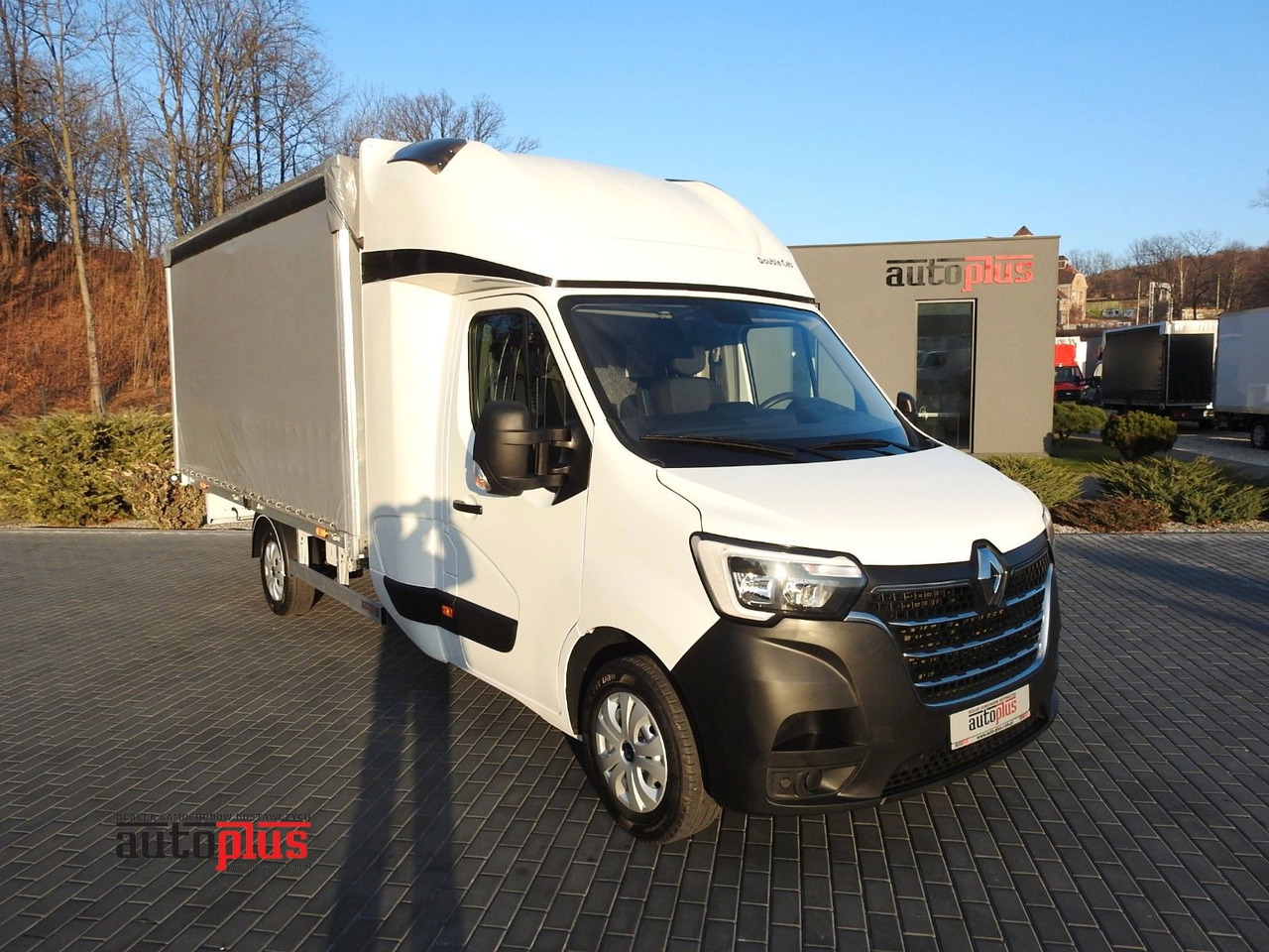 Renault MASTER PRITSCHE PLANE 8 PALETTEN WEBASTO - Тентованный фургон, Грузопассажирский фургон: фото 1 Renault MASTER PRITSCHE PLANE 8 PALETTEN WEBASTO - Тентованный фургон, Грузопассажирский фургон: фото 1