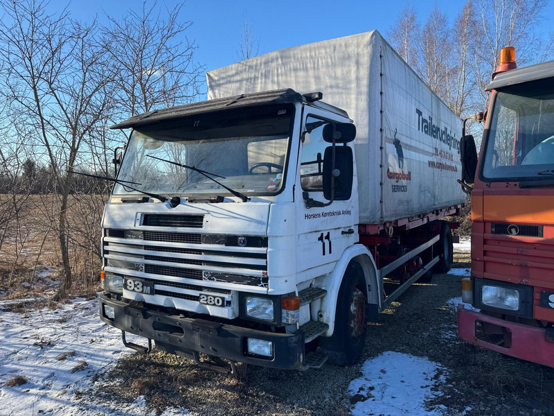 Scania 93 M - Тентованный грузовик: фото 1 Scania 93 M - Тентованный грузовик: фото 1