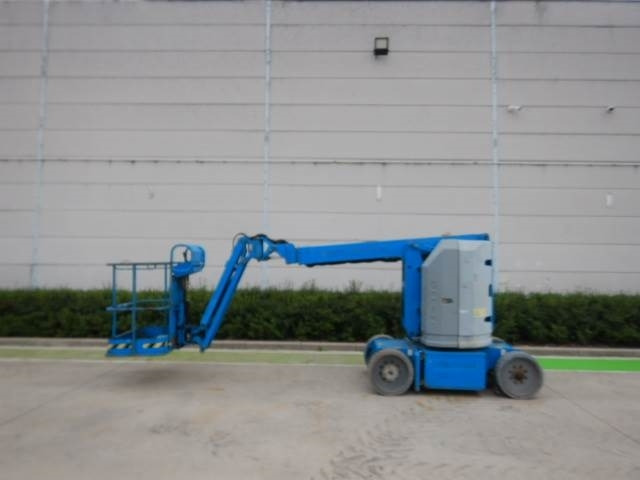 Genie Z30-20NRJ - Коленчатый подъемник: фото 1 Genie Z30-20NRJ - Коленчатый подъемник: фото 1