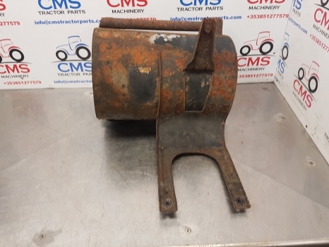 Ford New Holland 7840, 40 Series Air Filter Box 82008592, E9nn9c602cb11m - Воздушный фильтр для Тракторов: фото 1 Ford New Holland 7840, 40 Series Air Filter Box 82008592, E9nn9c602cb11m - Воздушный фильтр для Тракторов: фото 1