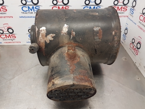 New Holland Tm 190, Tm175, Case Mxm 175, Mxm190 Air Cleaner Filter Box 82017424 - Воздушный фильтр для Тракторов: фото 1 New Holland Tm 190, Tm175, Case Mxm 175, Mxm190 Air Cleaner Filter Box 82017424 - Воздушный фильтр для Тракторов: фото 1