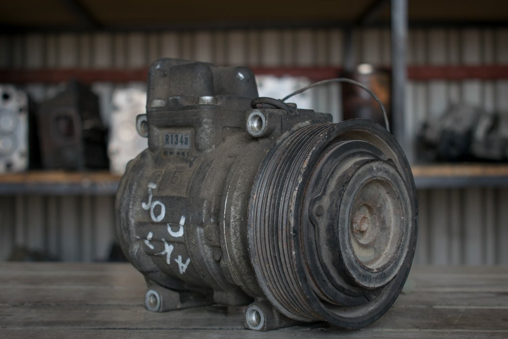 MERCEDES-BENZ AIR CONDITIONING UNIT - Часть системы кондиционирования для Грузовиков: фото 1 MERCEDES-BENZ AIR CONDITIONING UNIT - Часть системы кондиционирования для Грузовиков: фото 1