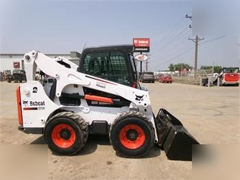 BOBCAT S770 - Мини-погрузчик с бортовым поворотом: фото 1 BOBCAT S770 - Мини-погрузчик с бортовым поворотом: фото 1