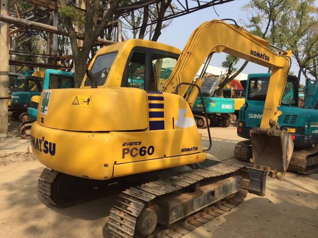 Komatsu PC60 - Мини-экскаватор: фото 1 Komatsu PC60 - Мини-экскаватор: фото 1