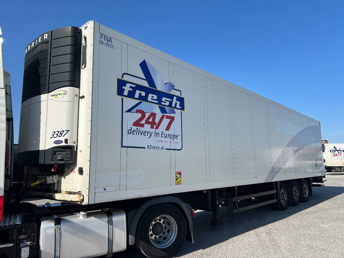 Schmitz Cargobull Carrier Vector 1850, SAF, 2x lift axle - Полуприцеп-рефрижератор: фото 1 Schmitz Cargobull Carrier Vector 1850, SAF, 2x lift axle - Полуприцеп-рефрижератор: фото 1