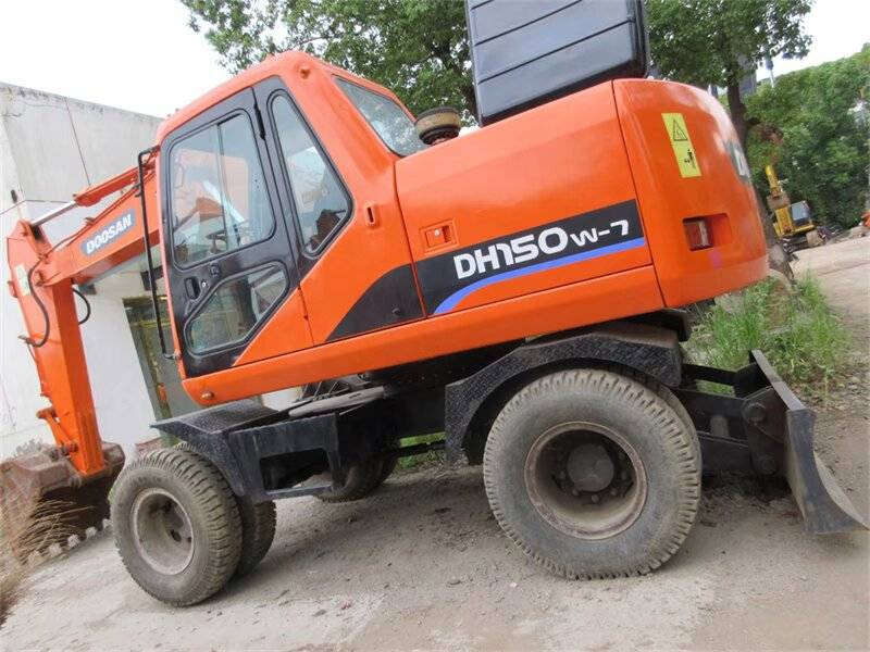 Doosan 150 W-7 - Колёсный экскаватор: фото 1 Doosan 150 W-7 - Колёсный экскаватор: фото 1