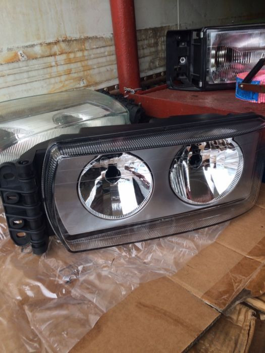 IVECO Stralis - Передняя фара для Грузовиков: фото 1 IVECO Stralis - Передняя фара для Грузовиков: фото 1