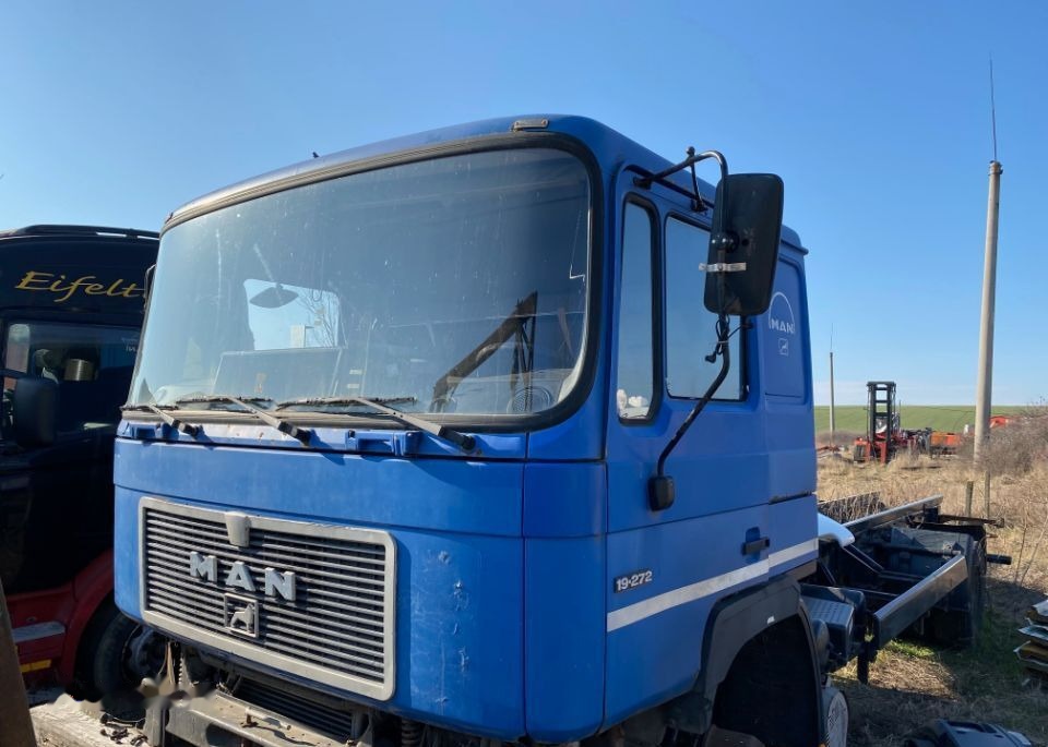 MAN SILENT , Model 1 / 2 / 3 , Dubla a completa MAN F2000 - Кабина для Грузовиков: фото 1 MAN SILENT , Model 1 / 2 / 3 , Dubla a completa MAN F2000 - Кабина для Грузовиков: фото 1
