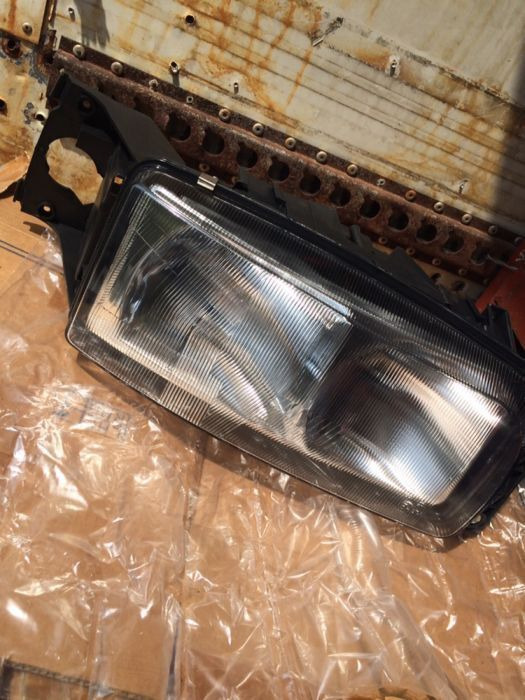 Renault DCI stanga/dreapta NOU - Передняя фара для Грузовиков: фото 1 Renault DCI stanga/dreapta NOU - Передняя фара для Грузовиков: фото 1