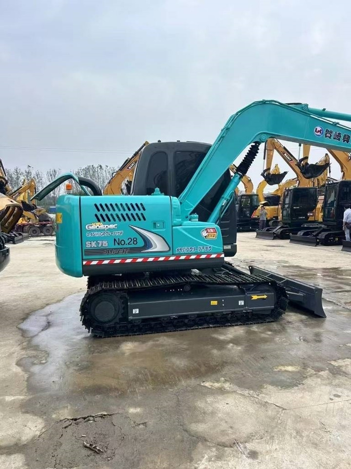 Kobelco SK 75 - Мини-экскаватор: фото 1 Kobelco SK 75 - Мини-экскаватор: фото 1