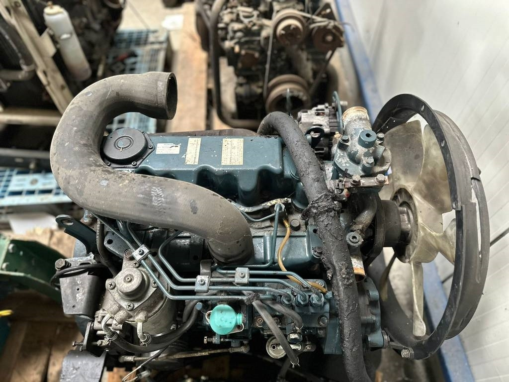 Kubota V3300-ES ENGINE - Двигатель для Строительной техники: фото 1 Kubota V3300-ES ENGINE - Двигатель для Строительной техники: фото 1