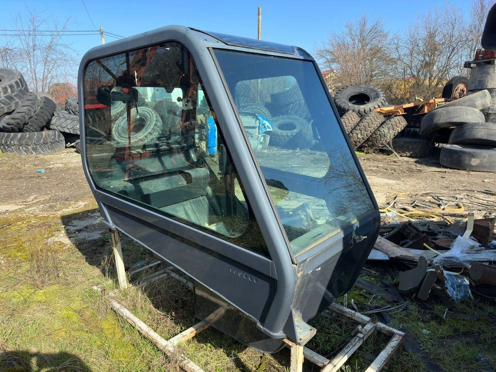 Manitou Telescopic Handler Cabin - Кабина для Строительной техники: фото 1 Manitou Telescopic Handler Cabin - Кабина для Строительной техники: фото 1