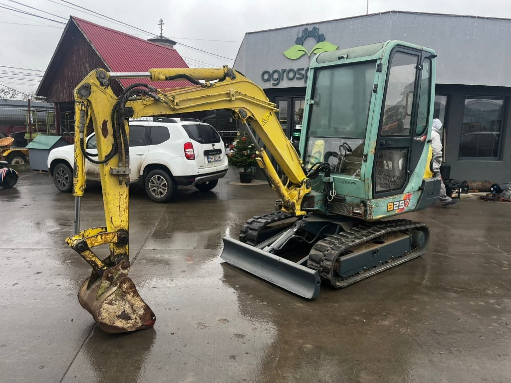 Yanmar B 25 V - Мини-экскаватор: фото 1 Yanmar B 25 V - Мини-экскаватор: фото 1