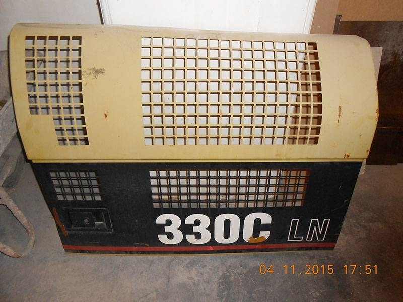 CAT REAL LEFT SIDE DOOR FOR CATERPILLAR 330CLN - Дверь и запчасти для Строительной техники: фото 1 CAT REAL LEFT SIDE DOOR FOR CATERPILLAR 330CLN - Дверь и запчасти для Строительной техники: фото 1