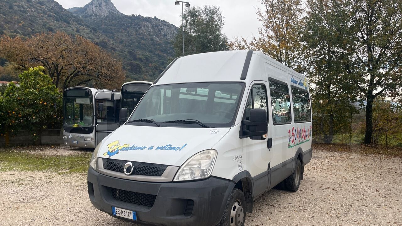 IVECO Daily - Автобус: фото 1 IVECO Daily - Автобус: фото 1