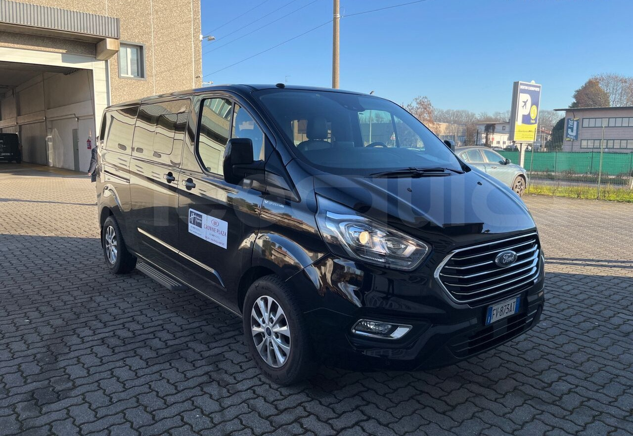 Ford Tourneo Custom - Микроавтобус, Пассажирский фургон: фото 1 Ford Tourneo Custom - Микроавтобус, Пассажирский фургон: фото 1