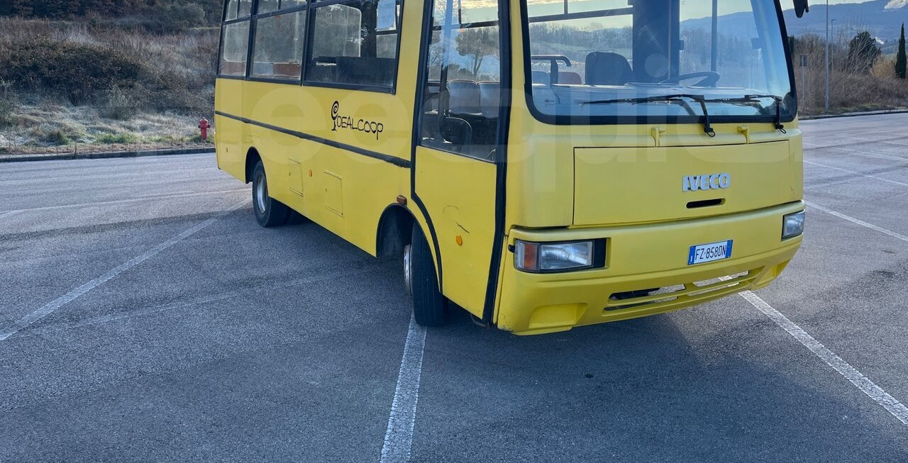 IVECO Cacciamali - Пригородный автобус: фото 1 IVECO Cacciamali - Пригородный автобус: фото 1