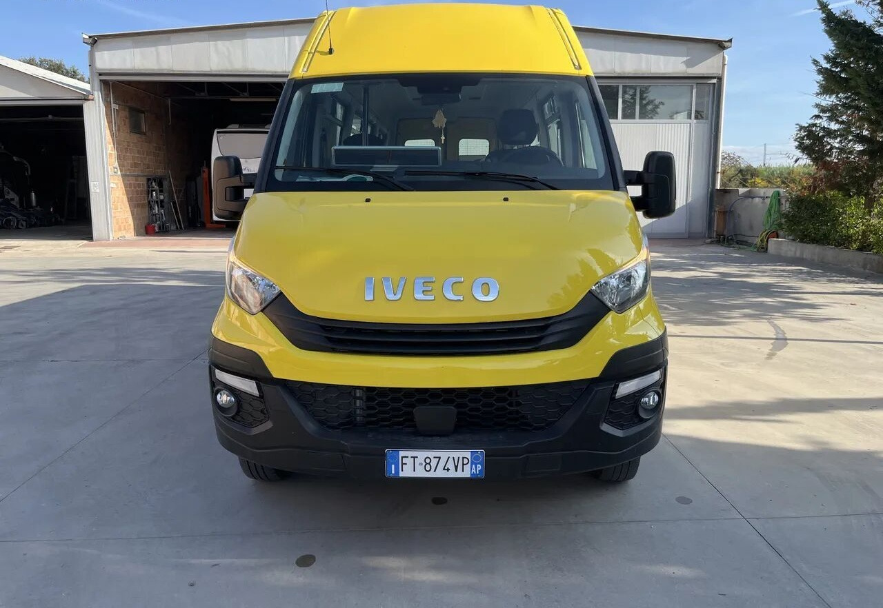 IVECO Daily - Микроавтобус, Пассажирский фургон: фото 1 IVECO Daily - Микроавтобус, Пассажирский фургон: фото 1
