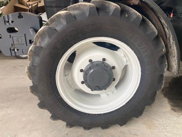 Michelin 380/70X28-480/70X38 - Шина для Сельскохозяйственной техники: фото 1 Michelin 380/70X28-480/70X38 - Шина для Сельскохозяйственной техники: фото 1