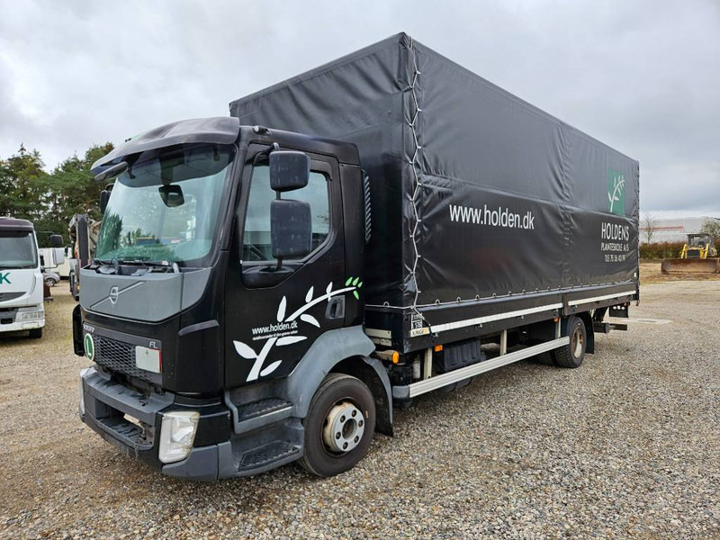 Volvo FL 215 //1500 kg lift// Motorschaden - Тентованный грузовик: фото 1 Volvo FL 215 //1500 kg lift// Motorschaden - Тентованный грузовик: фото 1