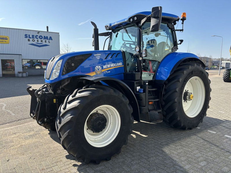New Holland T7.245 AC Stage V - Трактор: фото 1 New Holland T7.245 AC Stage V - Трактор: фото 1