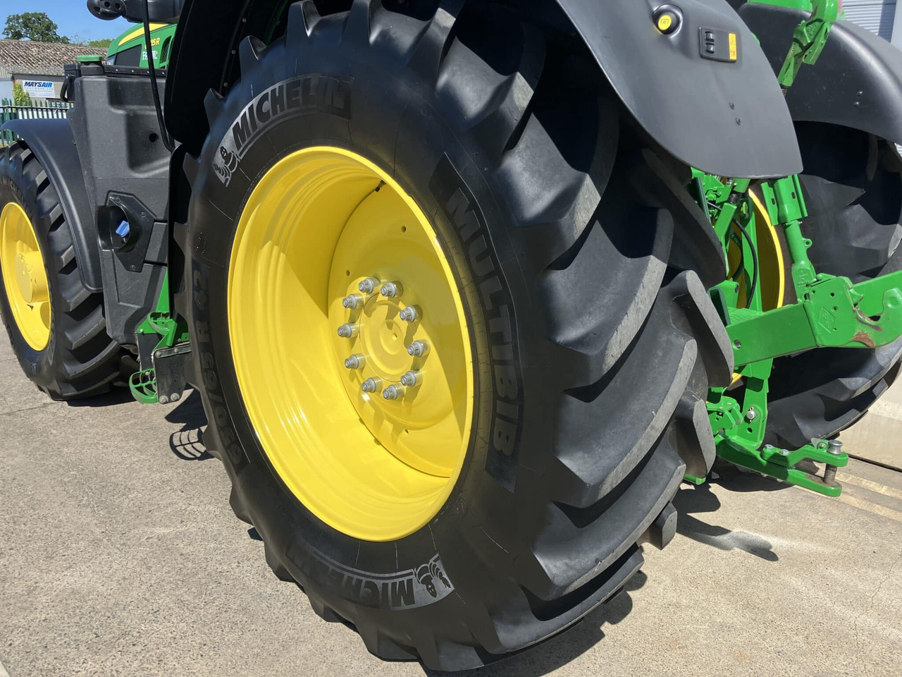 Новый Трактор John Deere 6215R: фото 13