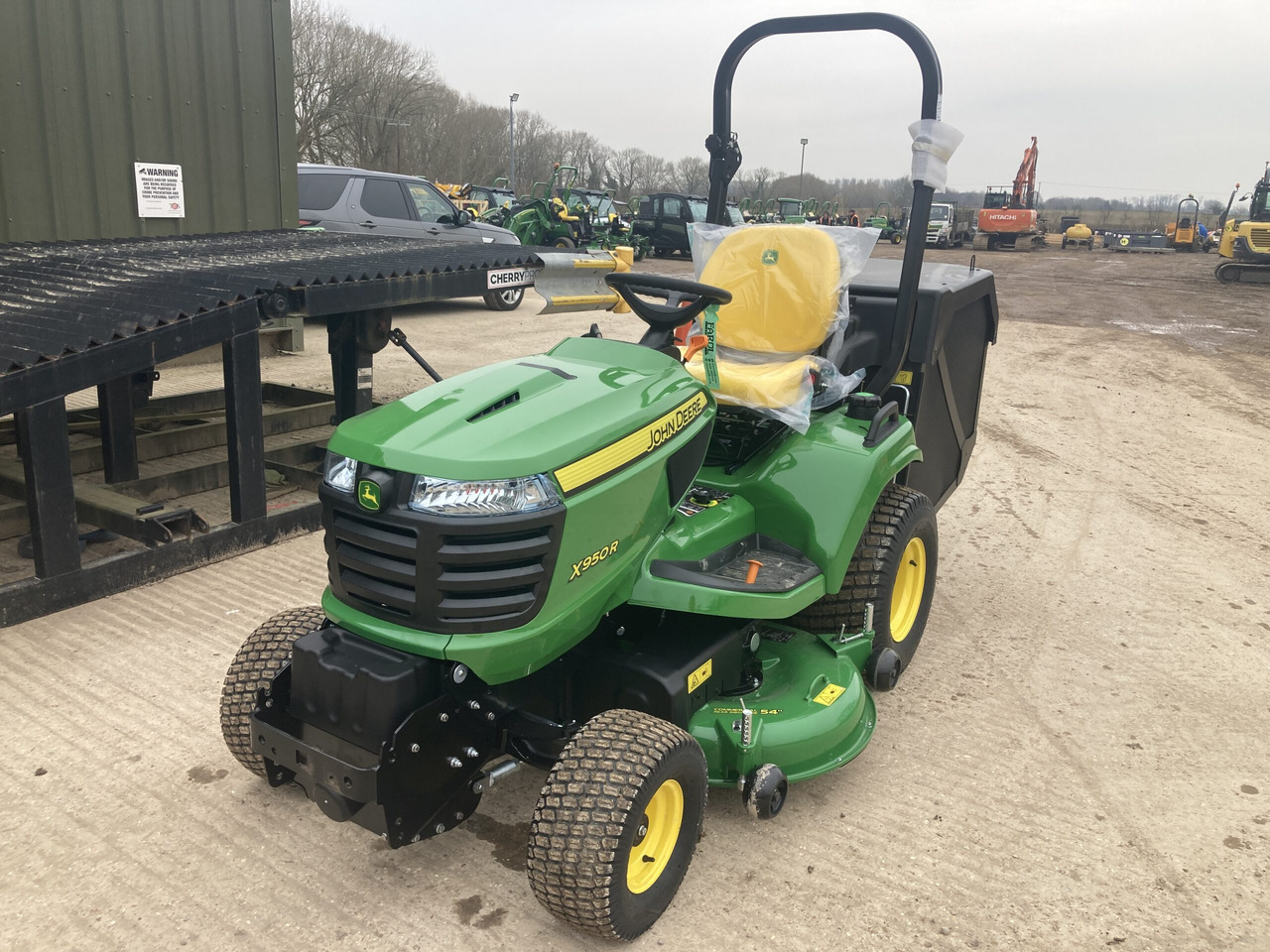 John Deere X950R ride on mower - Газонокосилка: фото 1 John Deere X950R ride on mower - Газонокосилка: фото 1