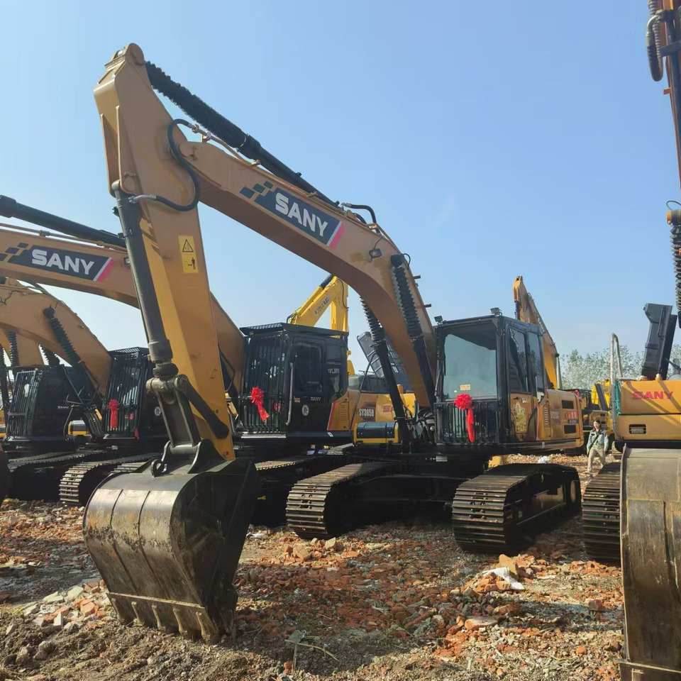 SANY SY215C - Гусеничный экскаватор: фото 1 SANY SY215C - Гусеничный экскаватор: фото 1