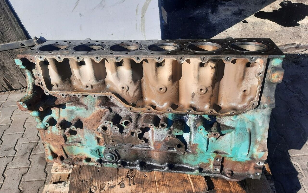 D13*399578* Volvo FH 4 truck - Блок цилиндров для Грузовиков: фото 1 D13*399578* Volvo FH 4 truck - Блок цилиндров для Грузовиков: фото 1