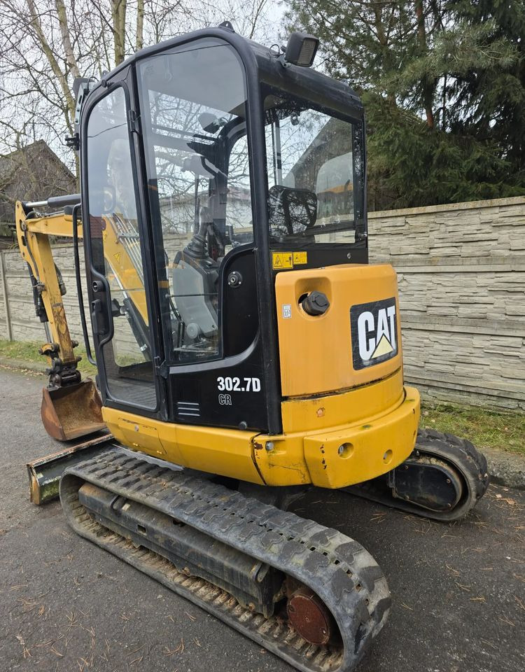 Caterpillar - Мини-экскаватор: фото 1 Caterpillar - Мини-экскаватор: фото 1