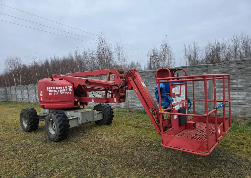 Genie - Коленчатый подъемник: фото 1 Genie - Коленчатый подъемник: фото 1