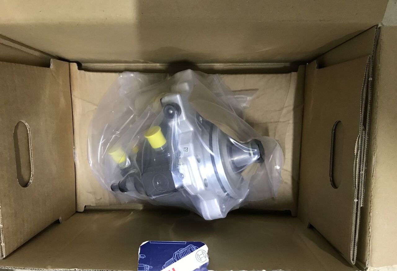 Bosch 2018 6C46 Ford CARGO truck - Топливный насос для Грузовиков: фото 1 Bosch 2018 6C46 Ford CARGO truck - Топливный насос для Грузовиков: фото 1