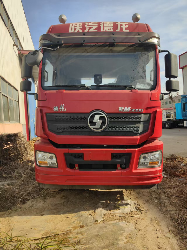 SHACMAN M3000 - Тягач: фото 1 SHACMAN M3000 - Тягач: фото 1