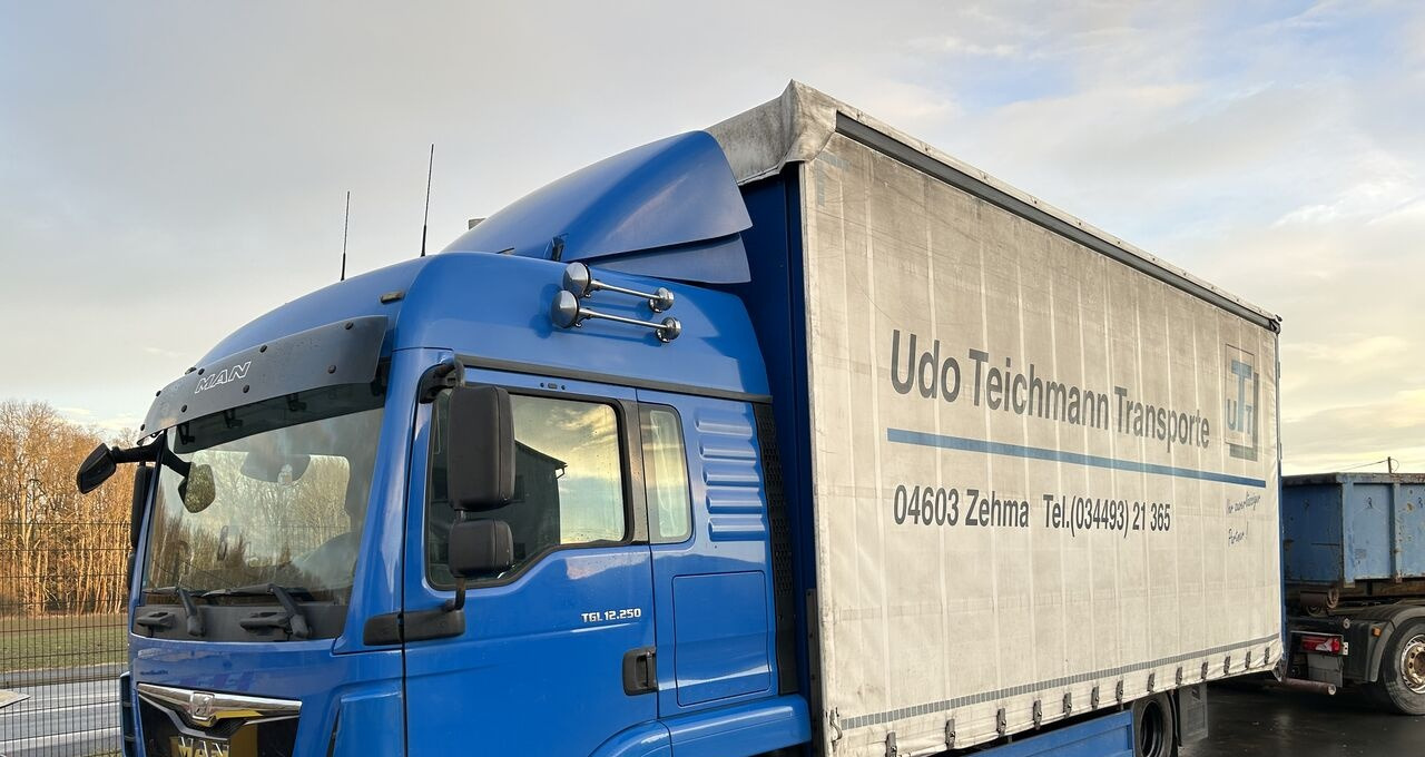 MAN 12.250 TGL TANDEM COMPLETT 7m + 8.5m from Germany / 7.2m / 2016 - Тентованный грузовик: фото 1 MAN 12.250 TGL TANDEM COMPLETT 7m + 8.5m from Germany / 7.2m / 2016 - Тентованный грузовик: фото 1