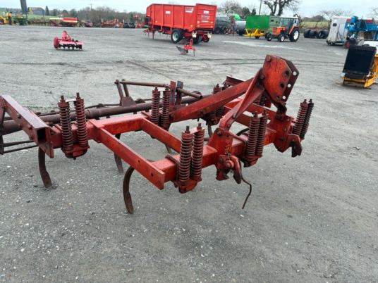 Fabrication artisanale 7 dents - Глубокорыхлитель: фото 1 Fabrication artisanale 7 dents - Глубокорыхлитель: фото 1
