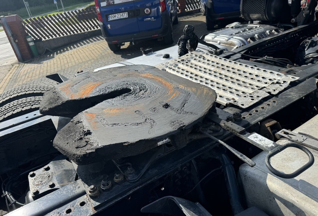 IVECO STRALIS HI-WAY XP 2017 ROK truck - Седло для Грузовиков: фото 1 IVECO STRALIS HI-WAY XP 2017 ROK truck - Седло для Грузовиков: фото 1