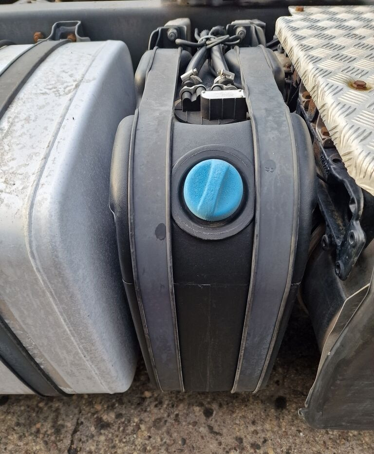 Scania R 1831370 1740107 Scania R 1831370 1740107 truck - Бак для AdBlue для Грузовиков: фото 1 Scania R 1831370 1740107 Scania R 1831370 1740107 truck - Бак для AdBlue для Грузовиков: фото 1