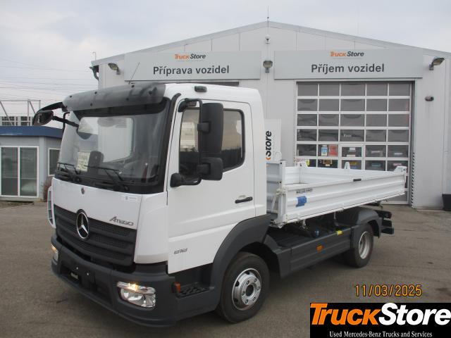 Mercedes-Benz Atego 818 K - Малотоннажный самосвал: фото 1 Mercedes-Benz Atego 818 K - Малотоннажный самосвал: фото 1