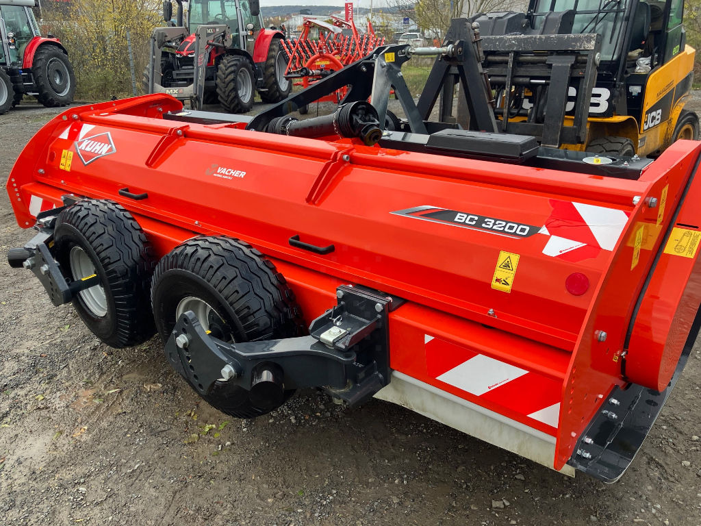 Kuhn BC 3200 - Косилка-измельчитель: фото 1 Kuhn BC 3200 - Косилка-измельчитель: фото 1