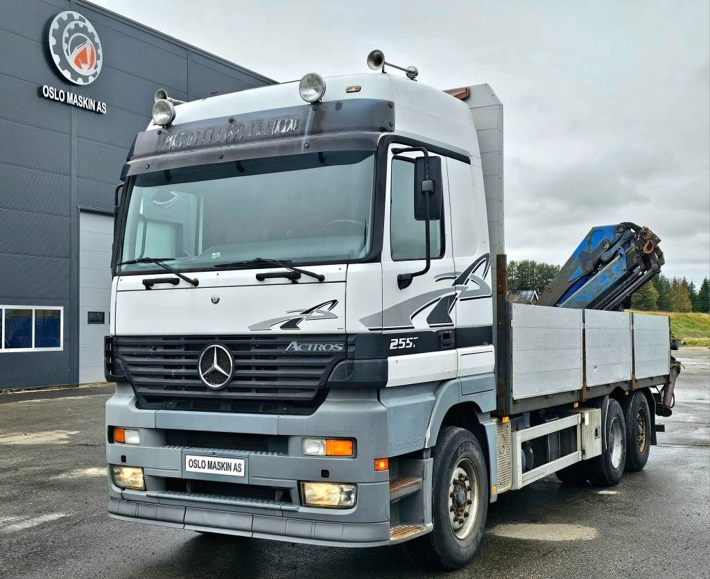 Mercedes-Benz Actros 2557 - Автоманипулятор, Грузовик бортовой/ Платформа: фото 1 Mercedes-Benz Actros 2557 - Автоманипулятор, Грузовик бортовой/ Платформа: фото 1