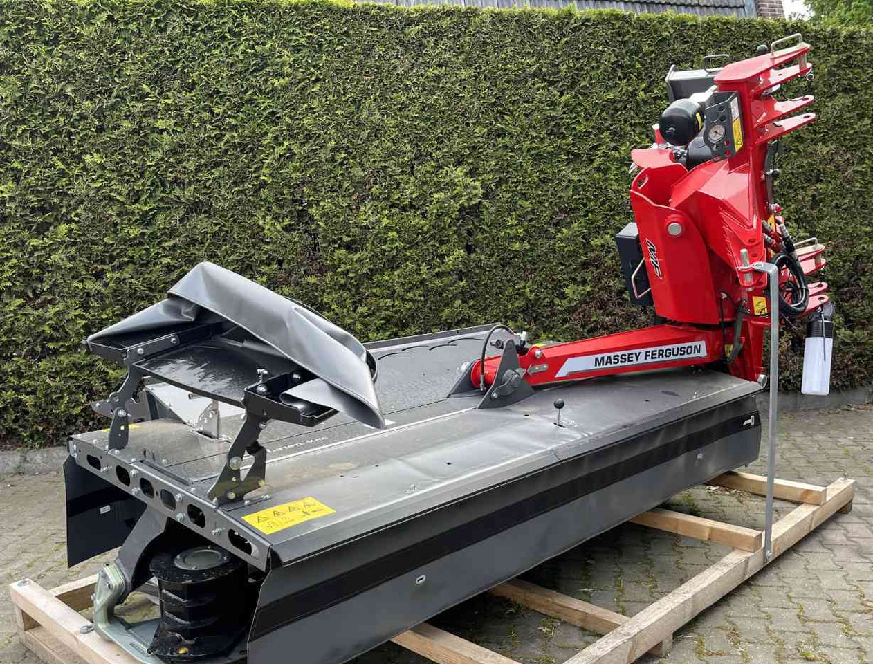 Massey Ferguson DM 316 TL-V KC achtermaaier Weidebouwmachines - Косилка: фото 1 Massey Ferguson DM 316 TL-V KC achtermaaier Weidebouwmachines - Косилка: фото 1