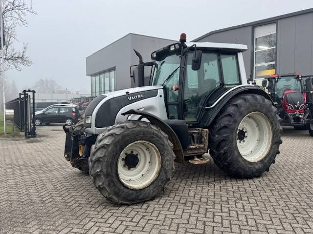 Трактор Valtra N141 hitech, Fronthef, Frontpto: фото 9