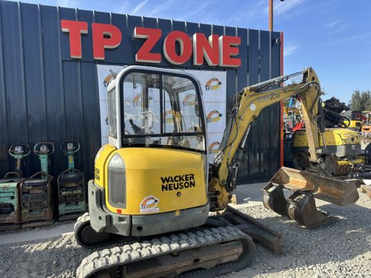 Neuson 28Z3 RD à 16500 euros HT - Мини-экскаватор: фото 1 Neuson 28Z3 RD à 16500 euros HT - Мини-экскаватор: фото 1