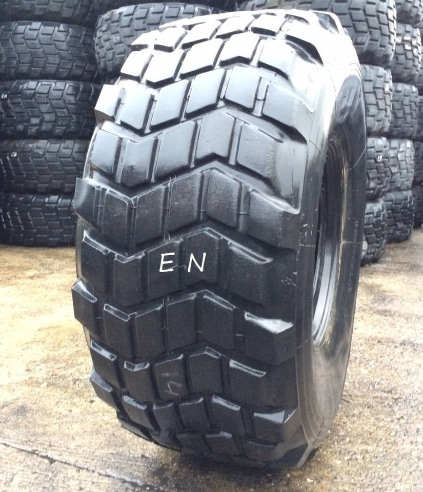 Michelin 525/65R20.5 XS - USED EN 80% - Шина для Сельскохозяйственной техники: фото 1 Michelin 525/65R20.5 XS - USED EN 80% - Шина для Сельскохозяйственной техники: фото 1