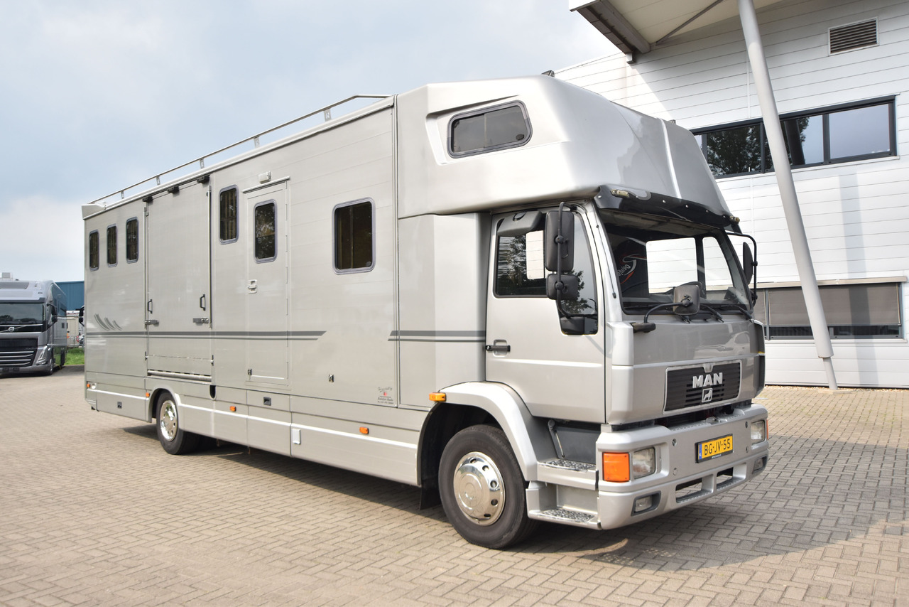 MAN L79 - Коневоз: фото 1 MAN L79 - Коневоз: фото 1